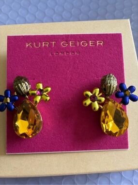 Kurt Geiger Kids Yellow Gem & Blue Flower Earrings